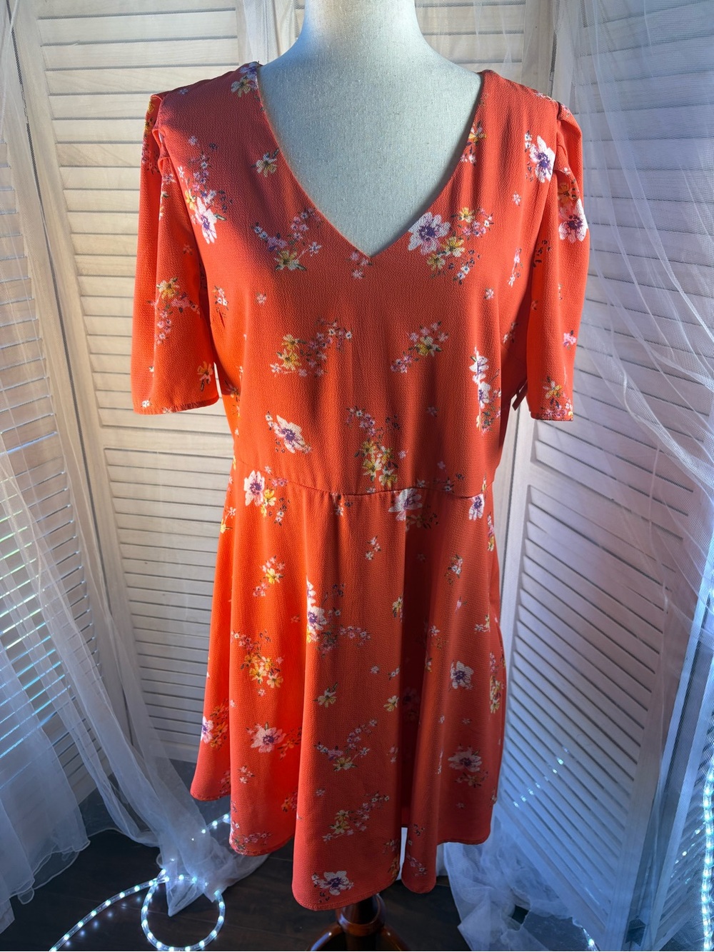 V-Neck Coral Floral Short Sleeve Mini Dress